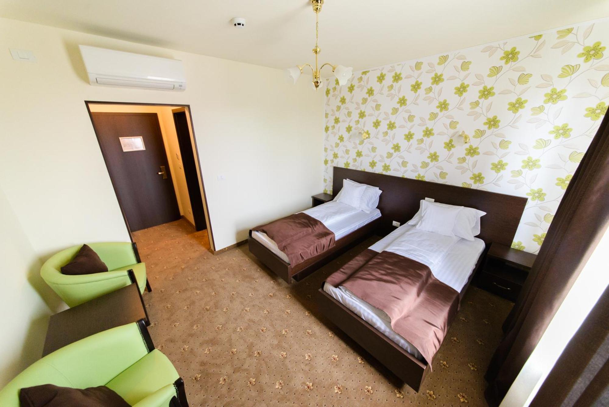 Hotel Miky Arad Ruang foto