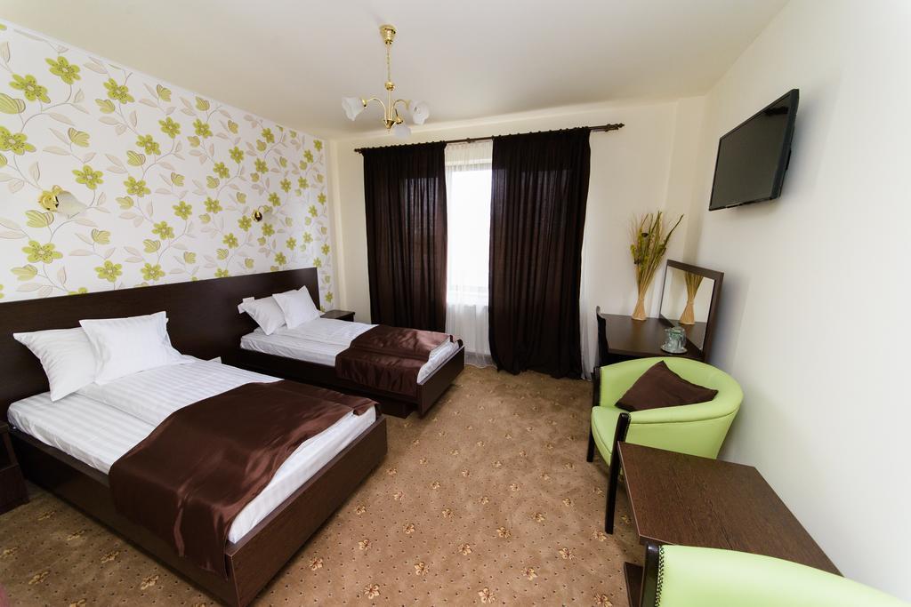 Hotel Miky Arad Ruang foto